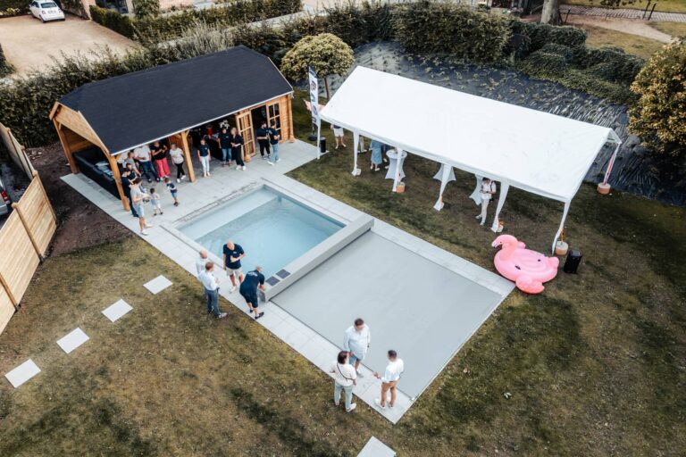 Réalisations d'une piscine et du poolhouse réalisé par Ocean Drive